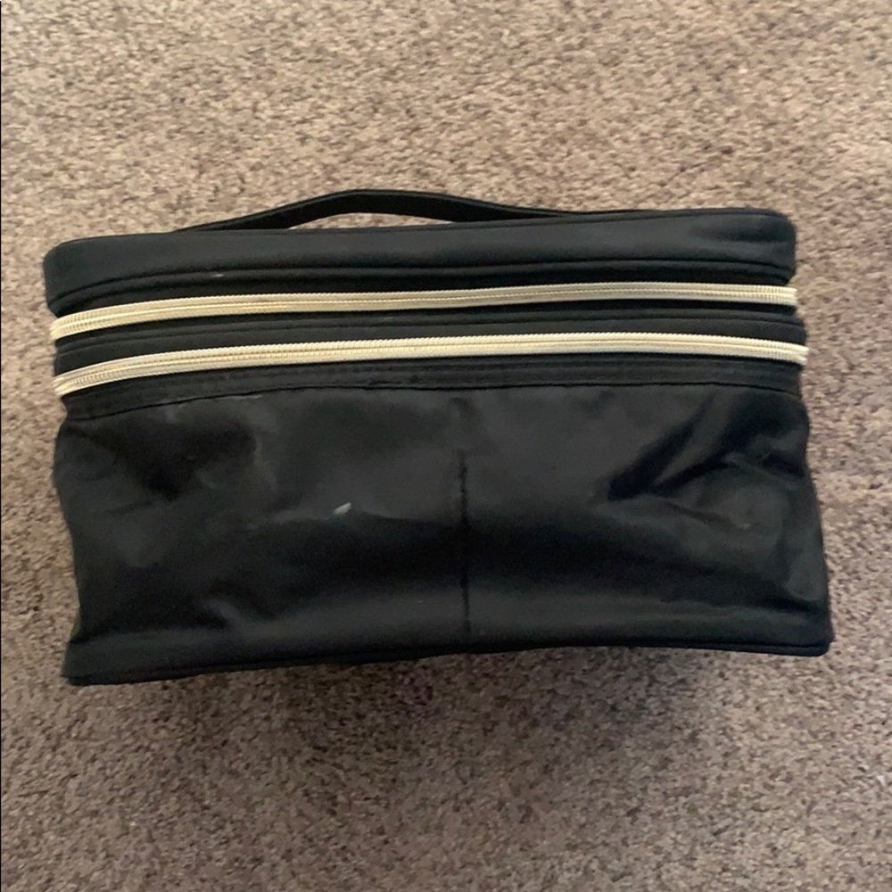 Nice make-up carrying case from target